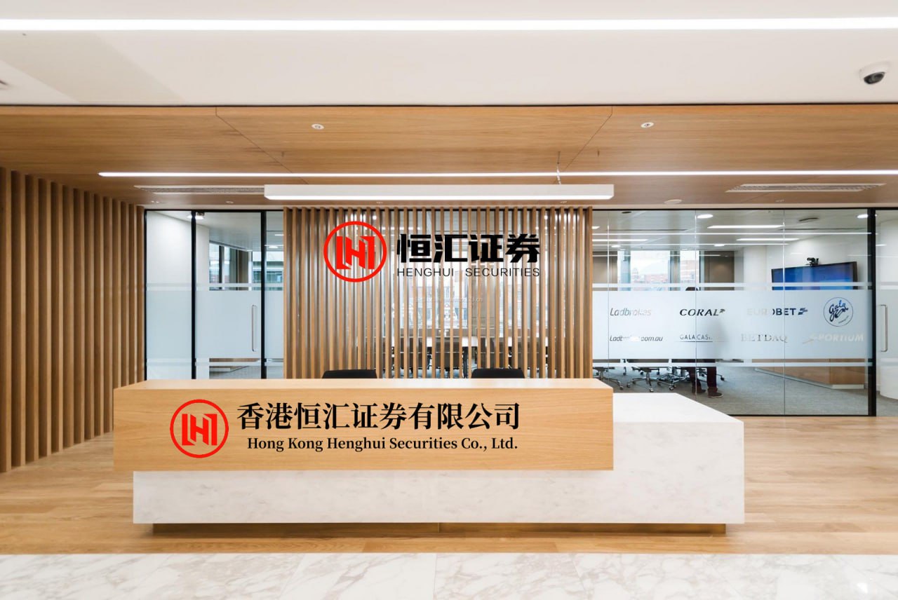 忠程配资 柬埔寨滨海城市的低干预开发: 红树林保护与生态文旅演进